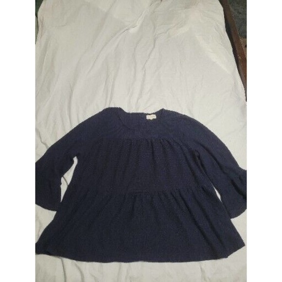 Mello Day Tiered Blouse With Bell Sleeves, Navy, Women's 1X, 3 Back Snaps - Picture 3 of 9